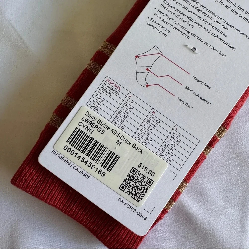 🆕❤️ Lululemon Daily Stride Mid Crew Sock Shine - Cayenne